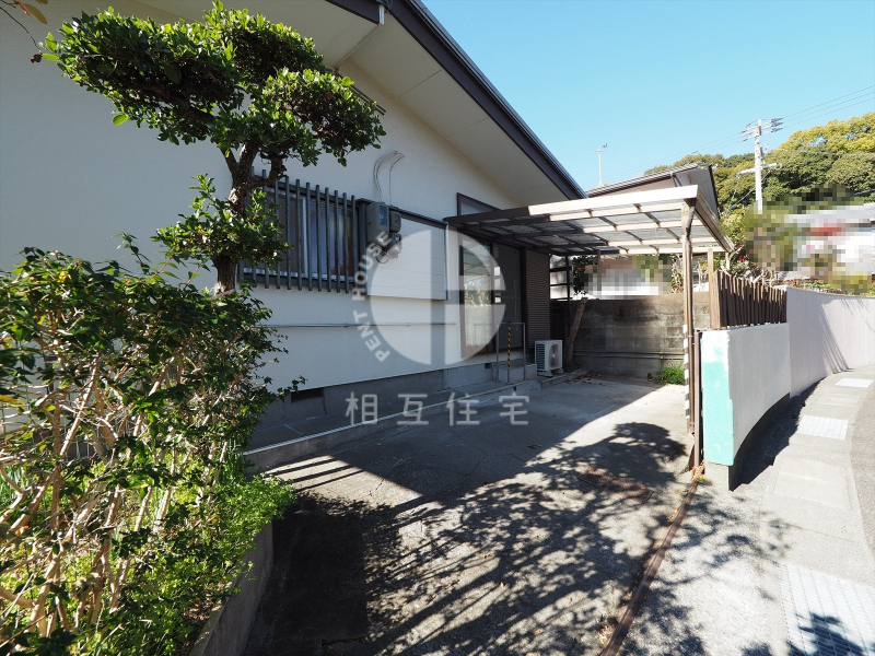 瀬戸西町1丁目東南角地高台の家 高知県高知市瀬戸西町1丁目137｜1,700